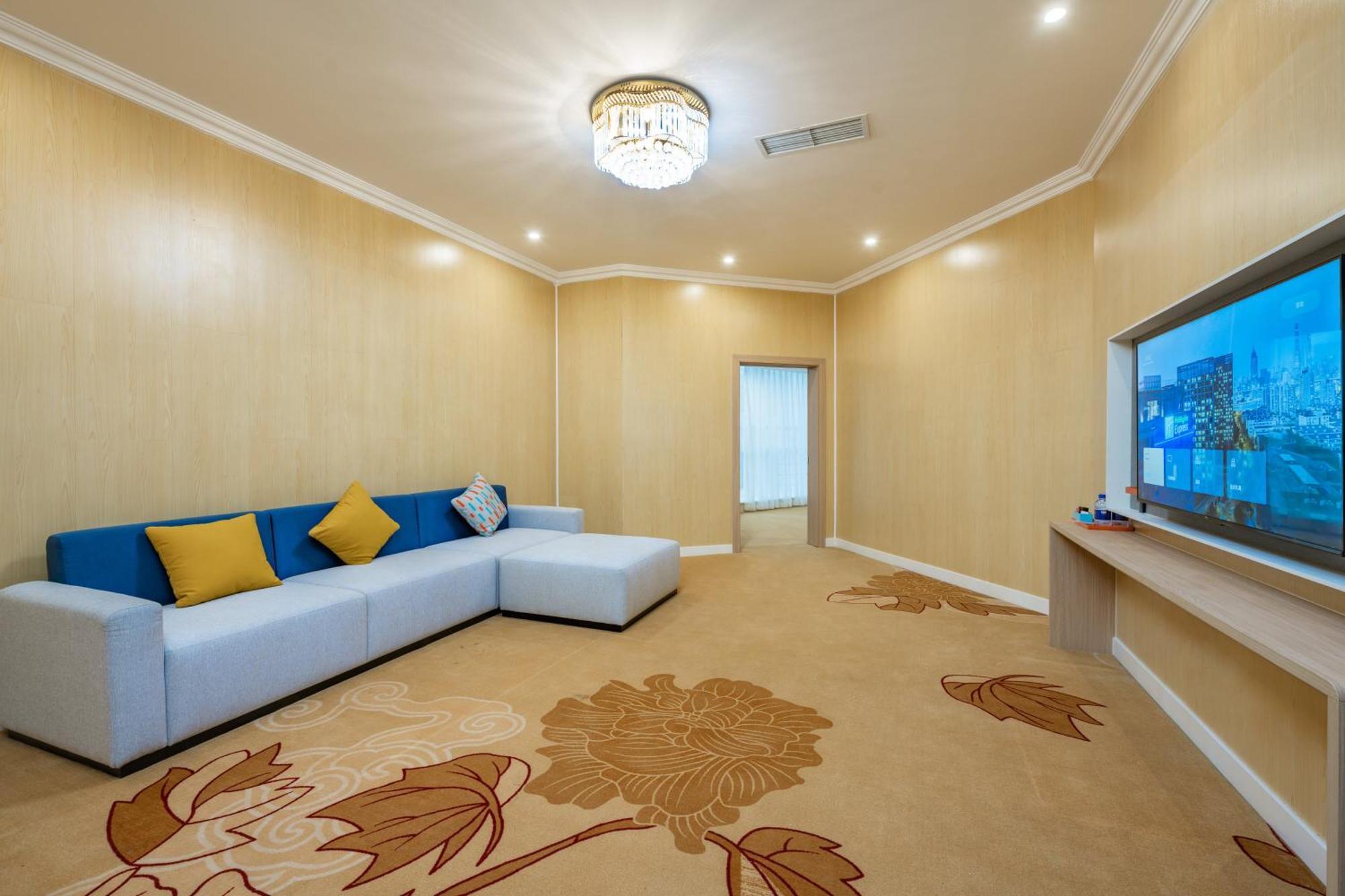 Holiday Inn Express Chengdu Tianfu Square By Ihg - Chunxi Road And Kuanzhai Alley Exteriér fotografie